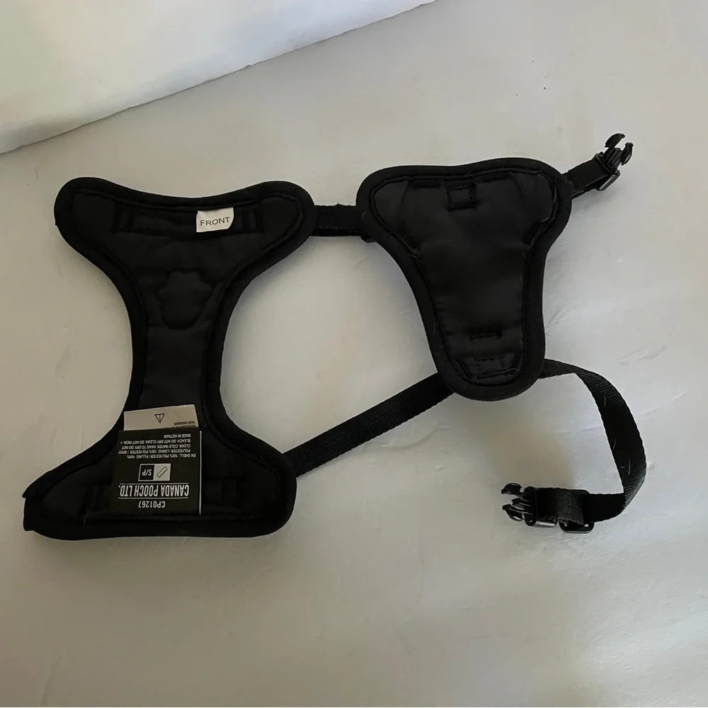 Canadian Pooch Everything Harness Black Dog Harness Size small